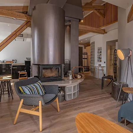 Majestic Panorama - Stunning Mont Blanc Viewsfireplacecentral * シャモニー